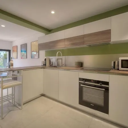 A2b241 T3 Rez-de-jardin Proche Plages Apartment *