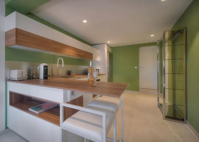 Beau 2 Terrasse, Jardin, Picaud- Proche Plages Midi A2b241 * Cannes