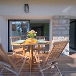 Apartment Beau 2 Terrasse, Jardin, Picaud- Proche Plages Midi A2b241 *